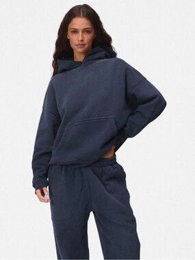 NWT Yellow The Label Co Jumbo
Hoodie. Color Dark Navy .One size. Unisex.
